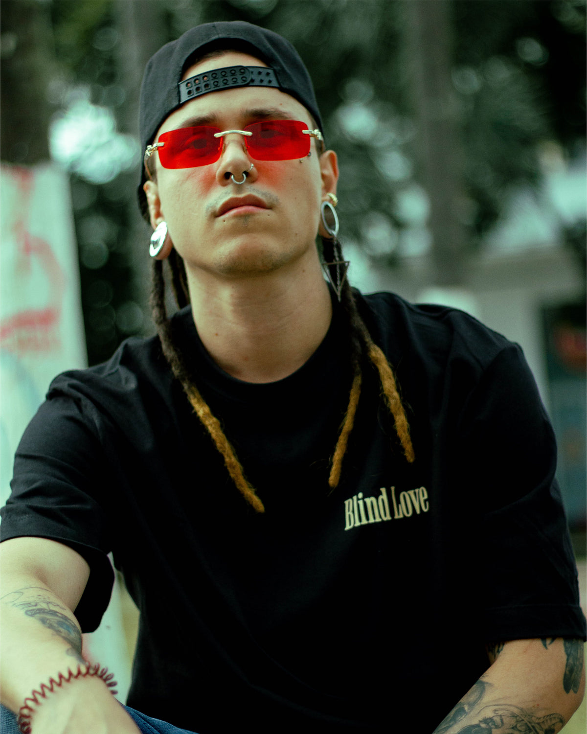 BLIND LOVE